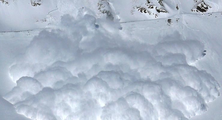 В Грузии снежная лавина убила туриста из Украины