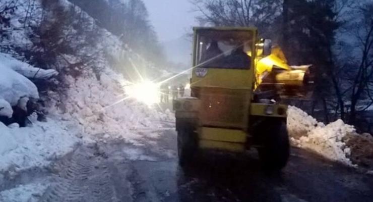 Синоптики предупредили о погодных опасностях в Карпатах и в Киеве