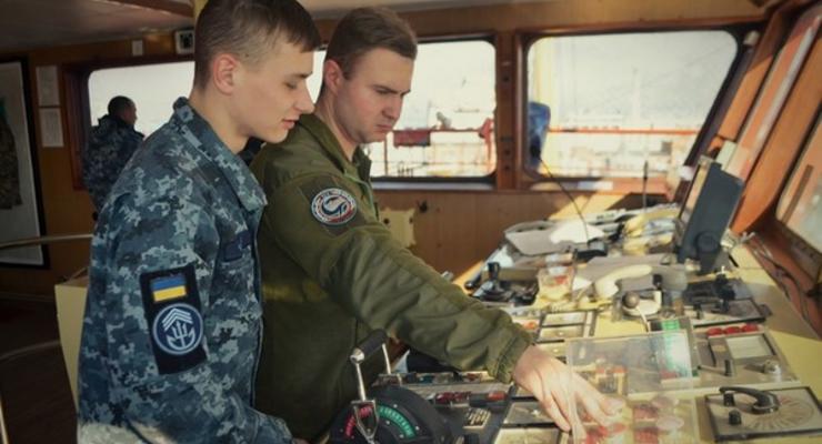 Курсанты ВМС Украины прошли стажировку на патрульных катерах типа "Island"