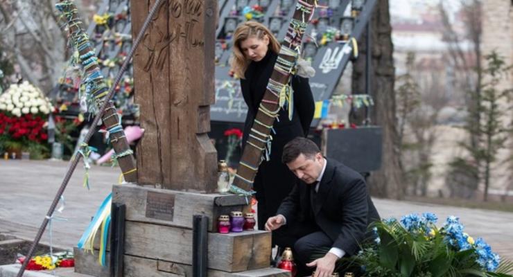 Президент Зеленский с женой почтили память Героев Небесной Сотни