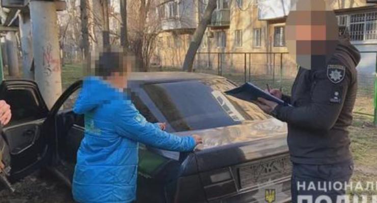 В Одессе 12-летний мальчик угнал авто и уснул в нем