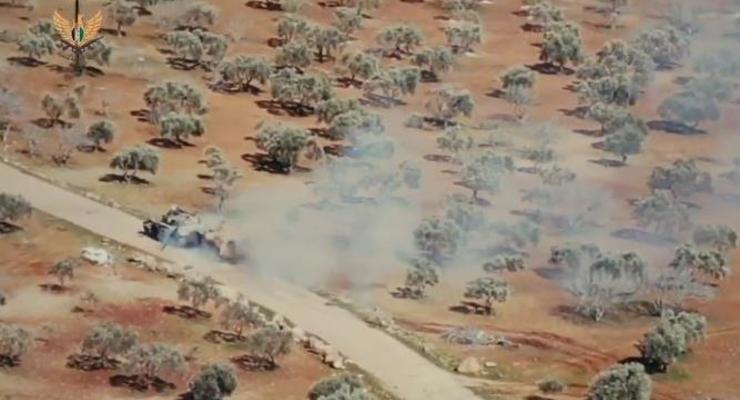 На видео сняли бой БМП и танка в Сирии