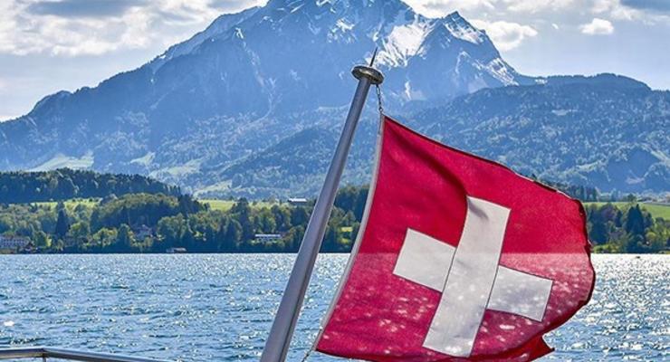 Швейцарскую деревню могут эвакуировать на 10 лет из-за свалки оружия