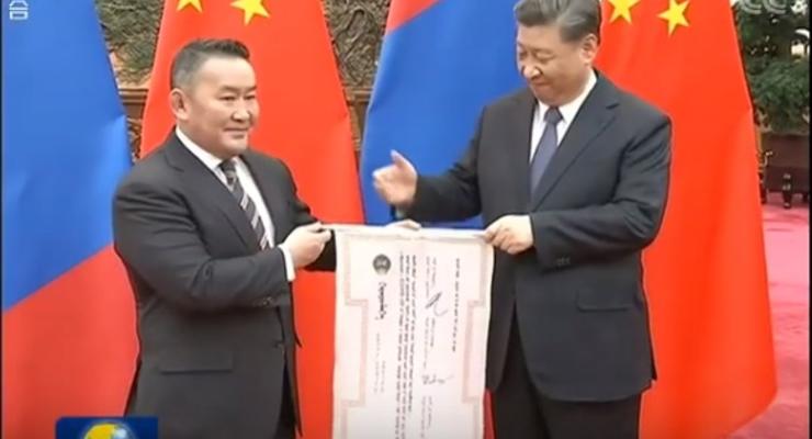 Президент Монголии в качестве поддержки подарил Китаю 30 тысяч баранов