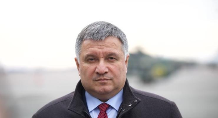 Аваков: Интерпол пересматривает запрос РФ о задержании Мельничука