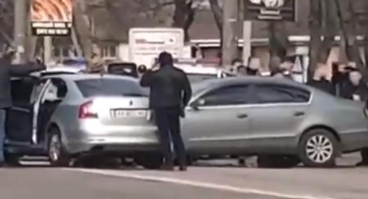 В Борисполе неадекватный водитель угрожал застрелиться на глазах копов