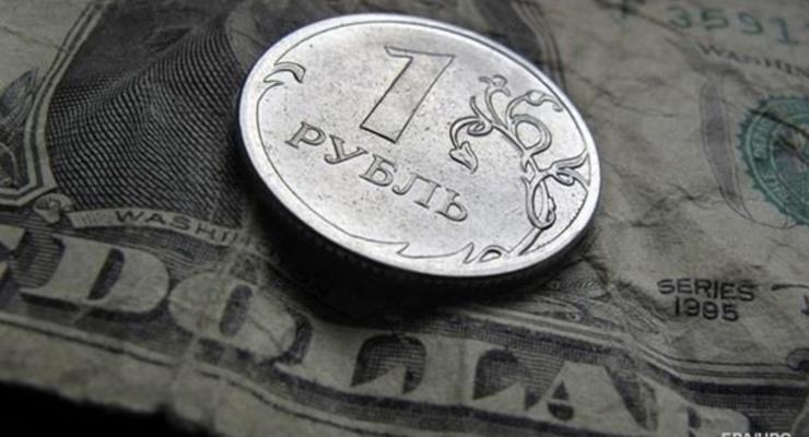 Российский рубль рухнул после падения цен на нефть