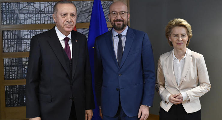 Эрдоган потребовал от НАТО и ЕС поддержки в Сирии
