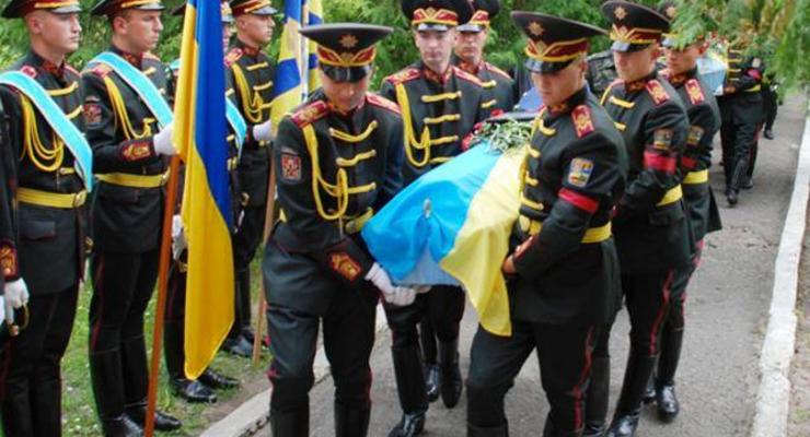 В Украине появится официальная церемония чествования павших героев