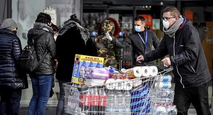 Карантин в Украине: Стоит ли бежать в магазин за продуктами