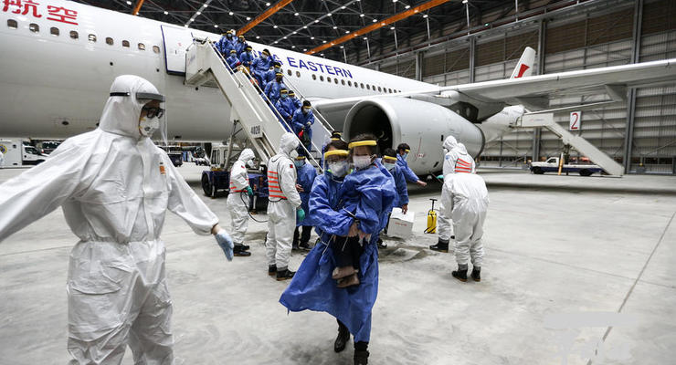Подозрение на COVID-19: Из аэропорта Борисполь госпитализировали китаянку