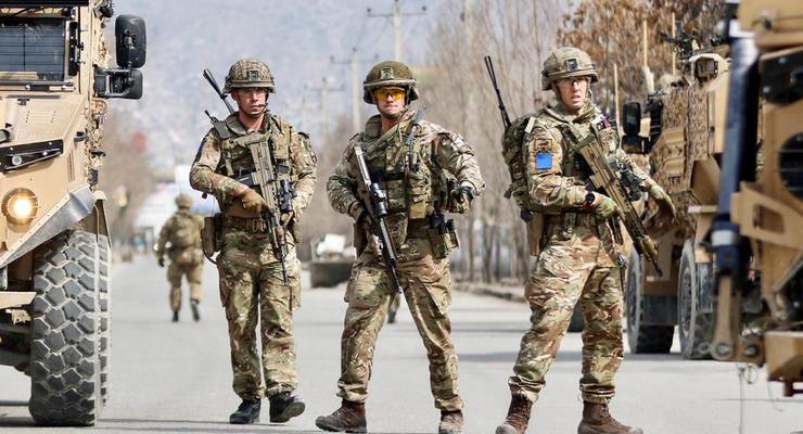 Британия выведет треть войск из Афганистана – СМИ