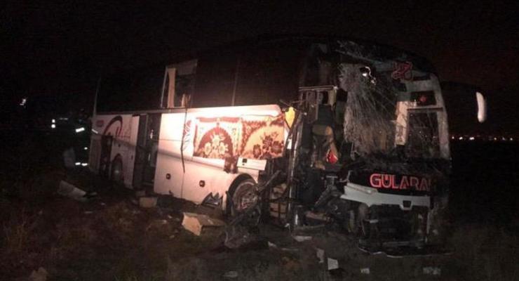В Турции 44 человека пострадали в ДТП с автобусом