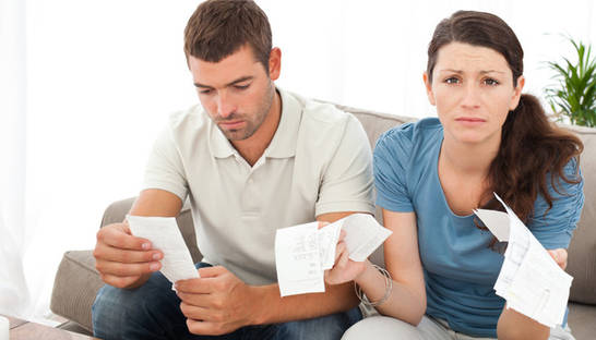 Рада запретила штрафовать за просрочку коммуналки во время эпидемии