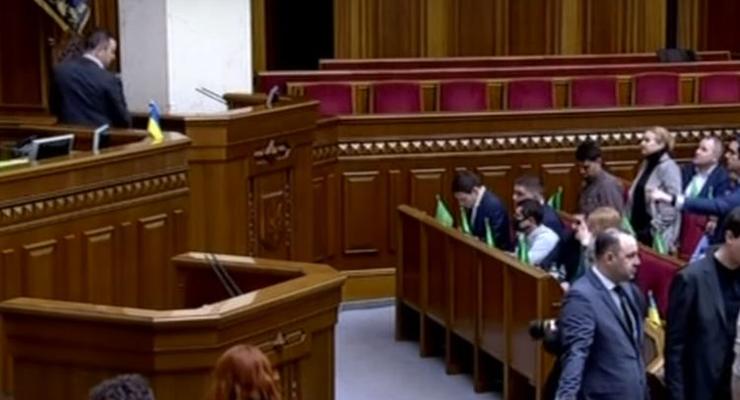 “Смело”: Новый министр экономики оконфузился во время присяги