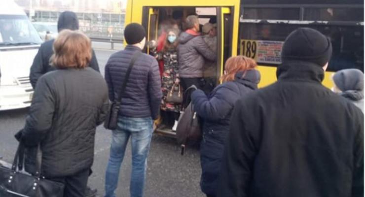 Транспортный коллапс в Одессе: Водители маршруток отказываются работать