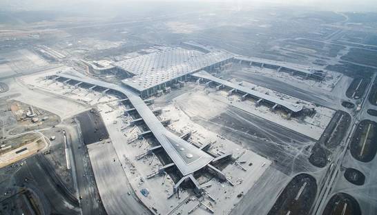 Из Стамбула неделю не могут вылететь 2 тыс человек