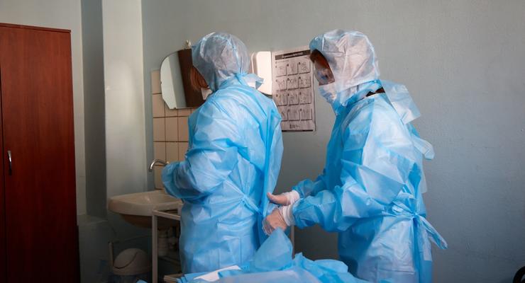 На Тернопольщине медиков отправляют в карантин после недели работы