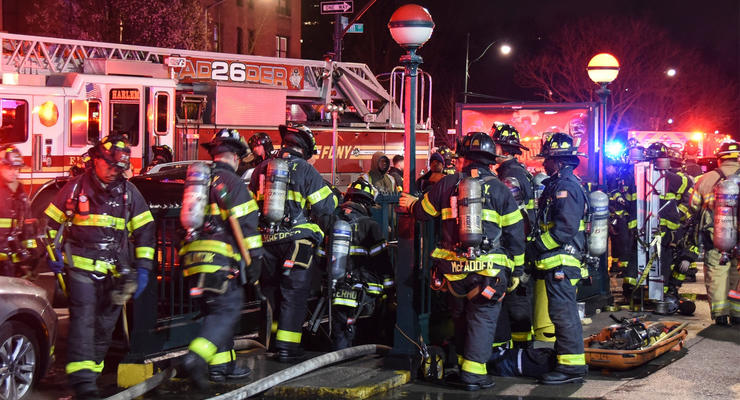 В Нью-Йорке горела станция метро, есть жертвы