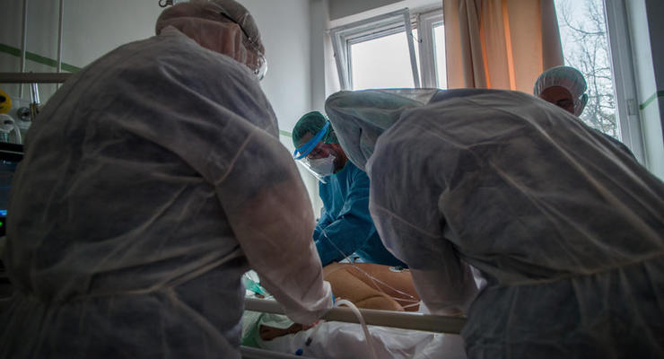 В больнице Тернополя уволились 8 врачей из-за коронавируса