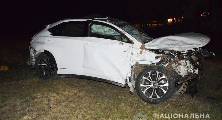 Под Винницей подросток на Lexus устроил ДТП: Двое погибших