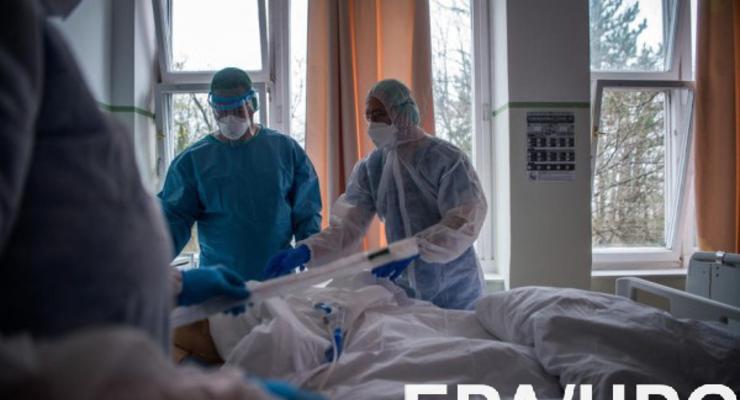На Прикарпатье у умершей роженицы нашли коронавирус, проверяют младенца