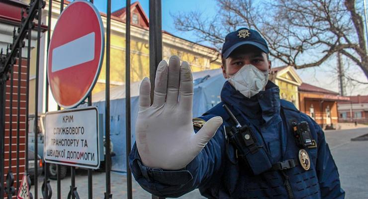 В Киеве больницы для пациентов с COVID-19 взяли под усиленную охрану
