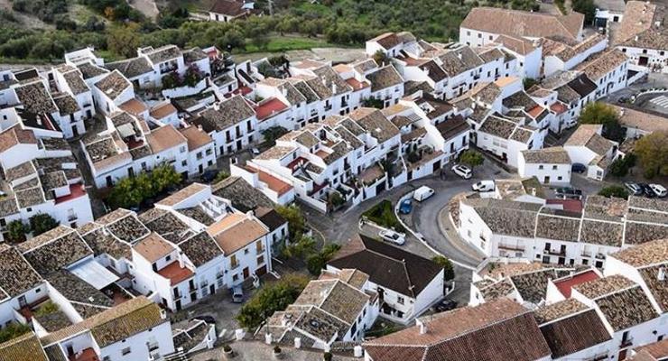Небольшой испанский город обезопасил себя от коронавируса