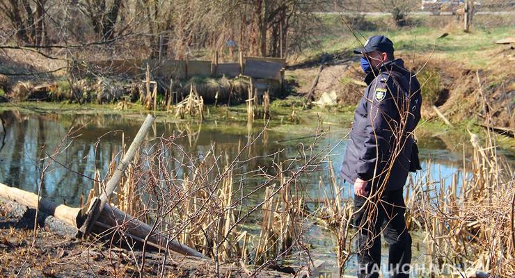 Под Житомиром всю ночь искали 2-летнего мальчика: Тело нашли в пруду