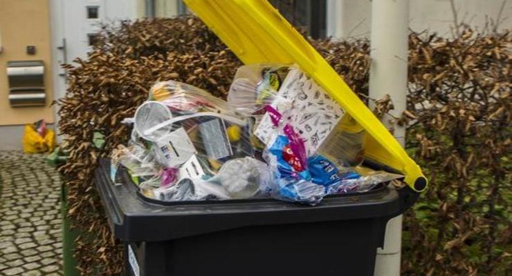 Брюссель призвал сортировать мусор зараженных коронавирусом