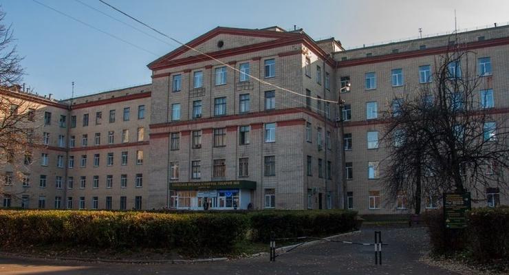 Коронавирус у 15 медиков: В Киеве больница №6 перестала принимать больных