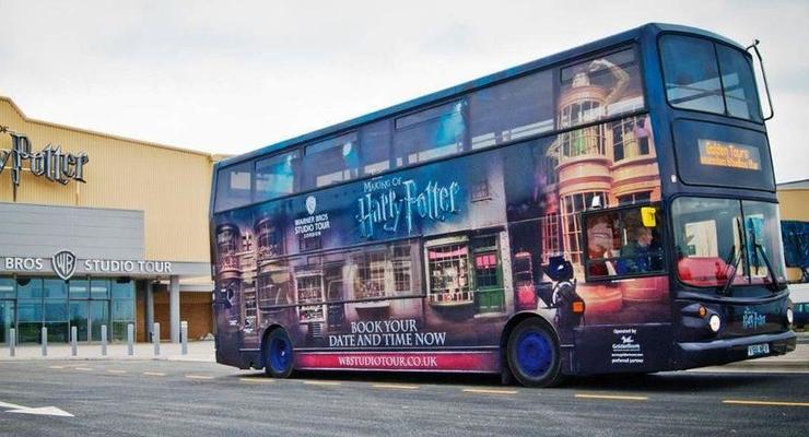 Британских медиков будут возить автобусы музея Гарри Поттера