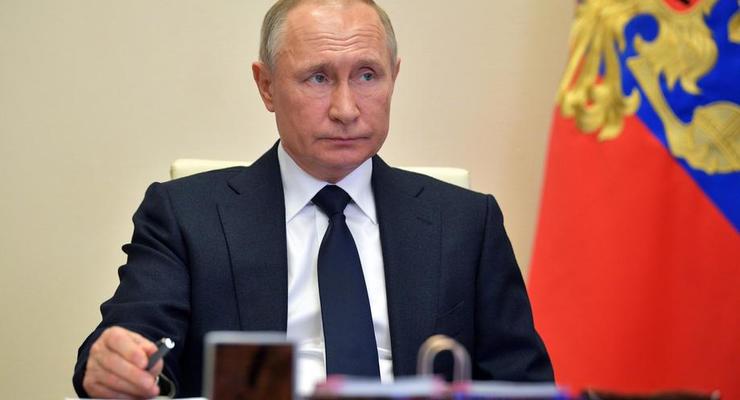 Путин объявил об отмене парада 9 мая