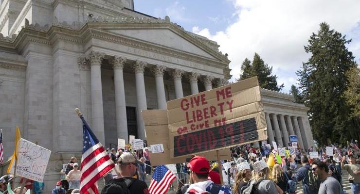 В столице США прошел массовый митинг против карантина