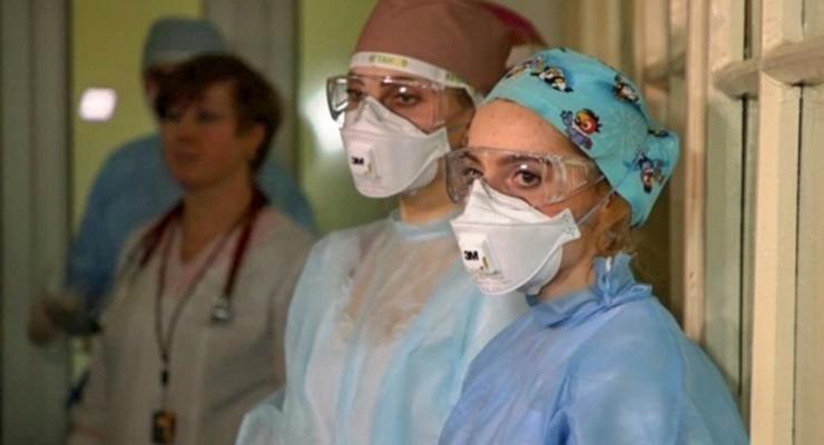 В Украине резко выросло число зараженных медиков