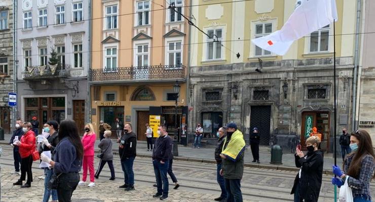 Во Львове ФОПы устроили акцию протеста