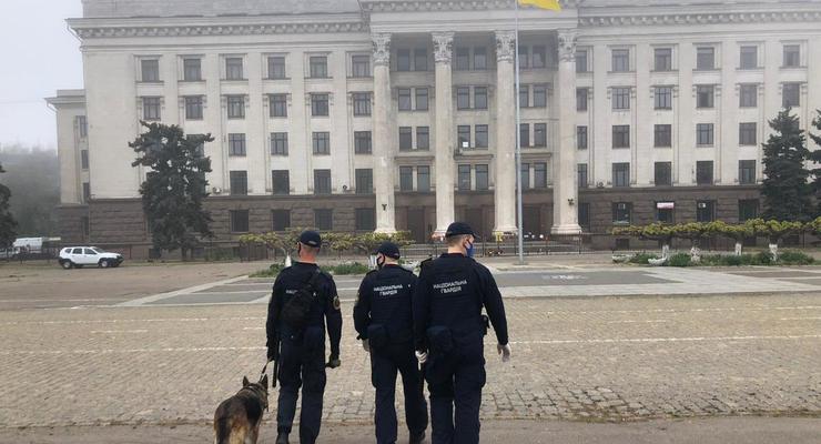 В Одессе на Куликовом поле задержали троих нарушителей