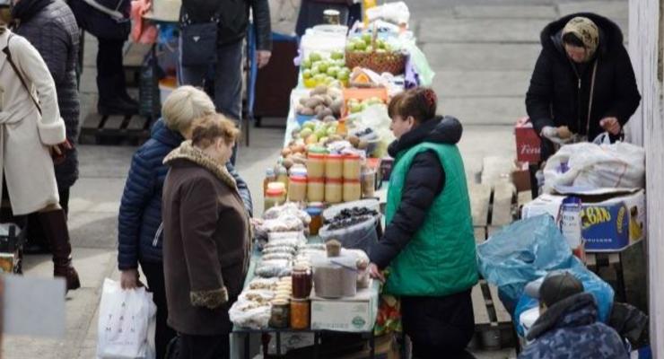 В Киеве открылись три рынка