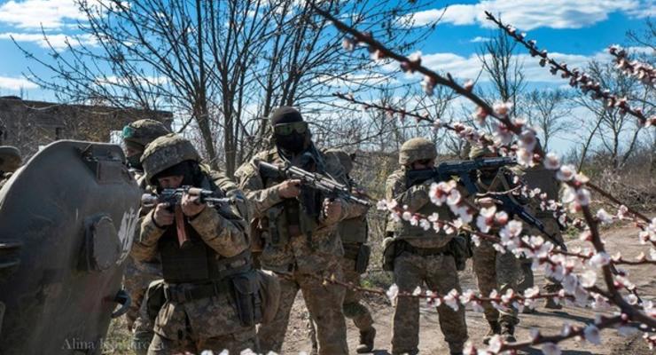 Новости Донбасса 13 мая: Украинские военные ранили 5 боевиков