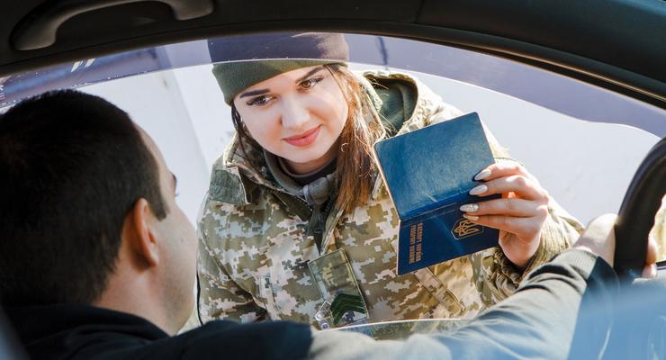 Украинцам запретили ездить в Беларусь по внутреннему паспорту