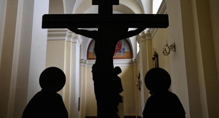 В Польше просят расследовать изнасилование детей в католической церкви