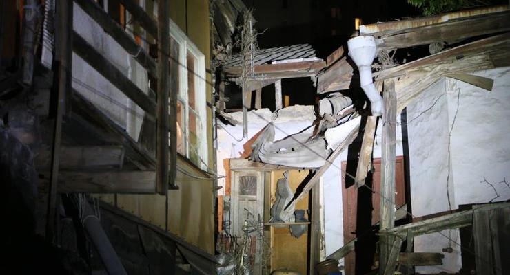 В Одессе обвалился жилой дом: людей эвакуируют