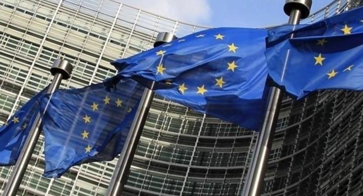 Еврокомиссия возвращает чиновников на роботу из офиса
