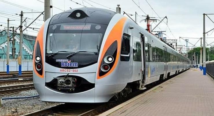 Криклий: Укрзализныця готова запустить 42 поезда