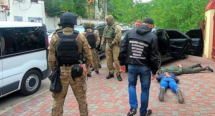 В Одессе полиция накрыла банду, незаконно лишавшую людей свободы