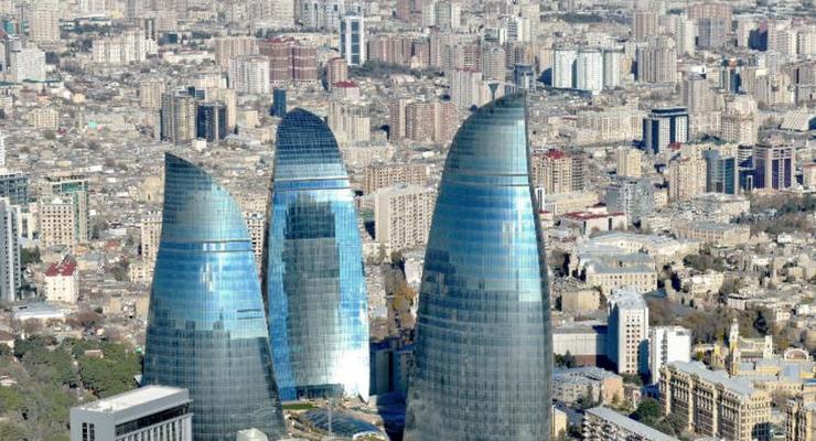 Жителям Баку запретили выходить из дома