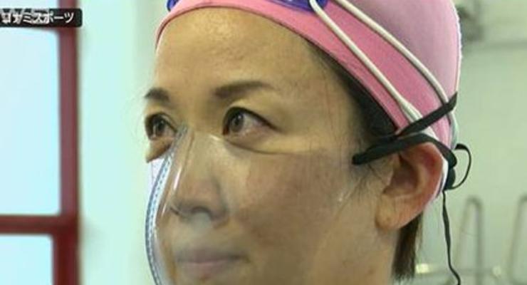 Японские инженеры разработали маску для бассейна