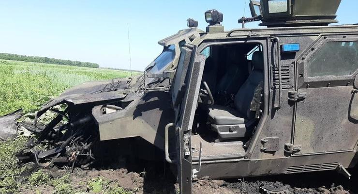 На Донбассе подорвалось авто ВСУ, ранены 10 бойцов