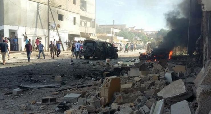 В Триполи за день от взрывов мин погибли семь человек, еще 10 ранены