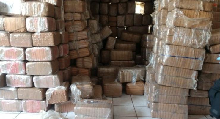 На границе Мексики и США изъяли тонны наркотиков